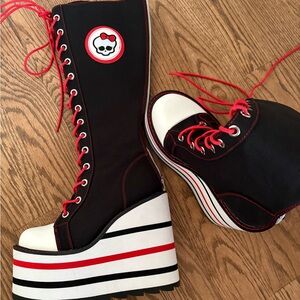 Monster High Ghoulia Lace Up Platform Boots